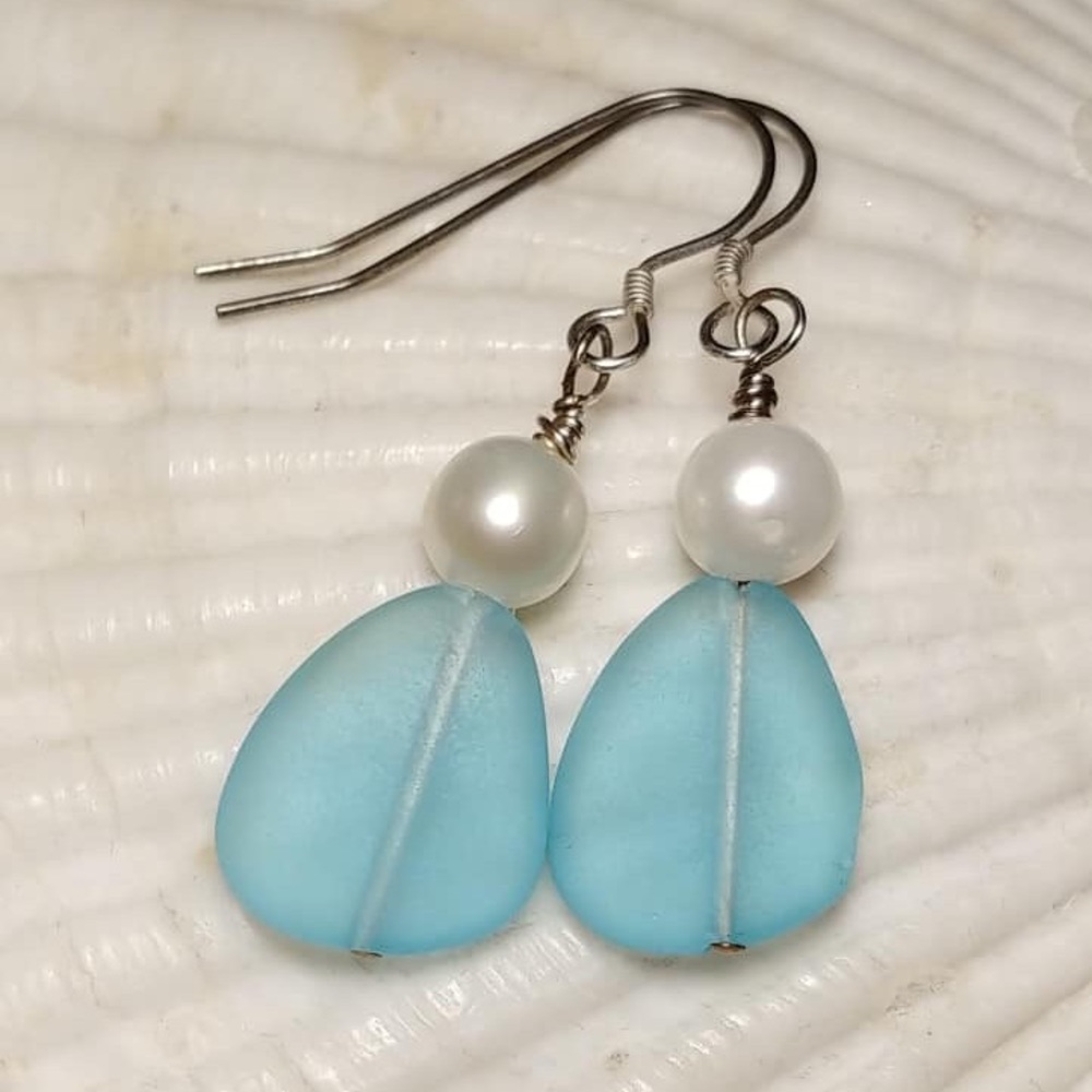 Sea glass and pearl earrings